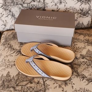 Vionic Leather Studded Thong Sandals